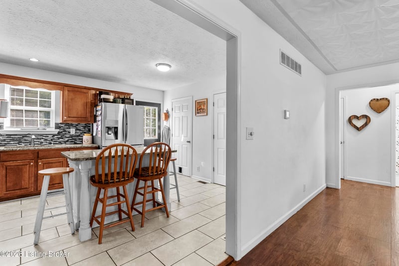 749 Tindale Dr, Taylorsville, KY 40071