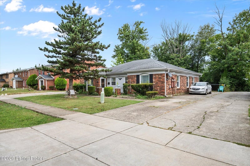 7501 Garrison Rd, Louisville, KY 40214