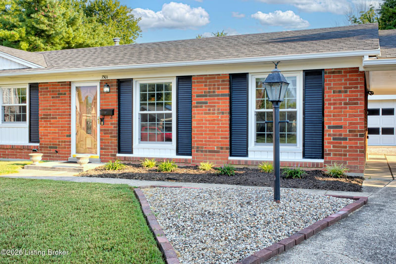 7501 Revolutionary Ct, Louisville, KY 40214