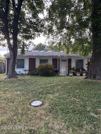 7502 Hallmark Dr, Louisville, KY 40258