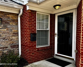 7507 Pony Haven Dr, Louisville, KY 40214