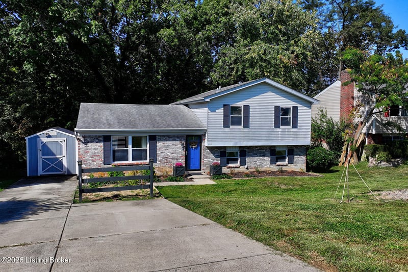 7510 E Orchard Grass Blvd, Crestwood, KY 40014