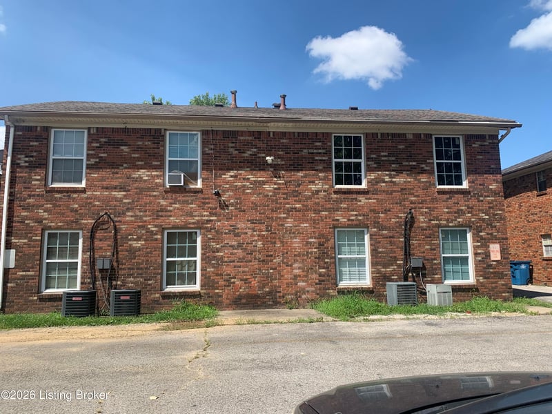 7515 Garrison Rd, Louisville, KY 40214