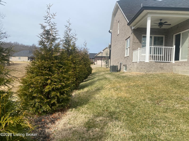 7515 Pavilion Park Rd, Louisville, KY 40214