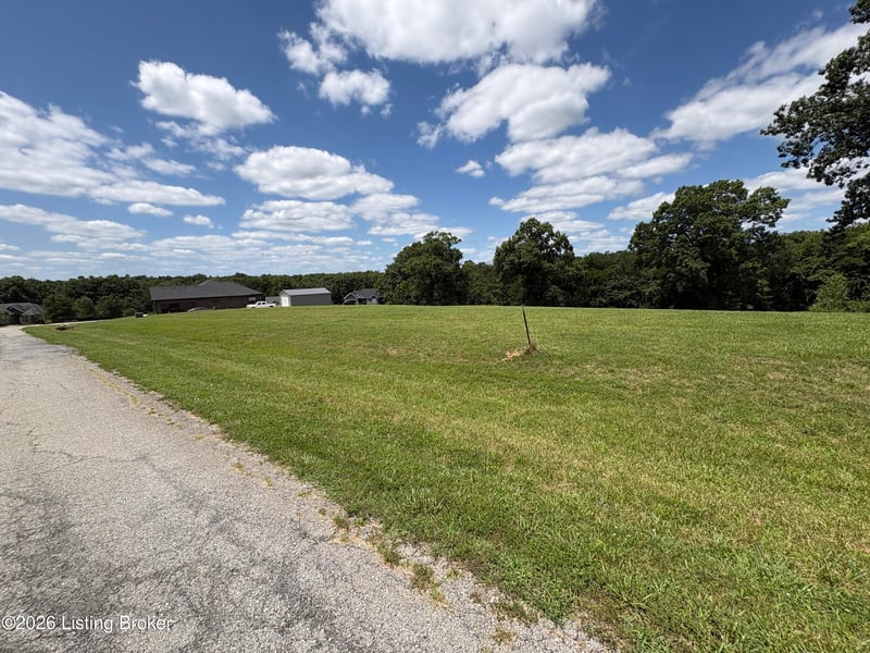 752 Camp Branch Trl, Taylorsville, KY 40071