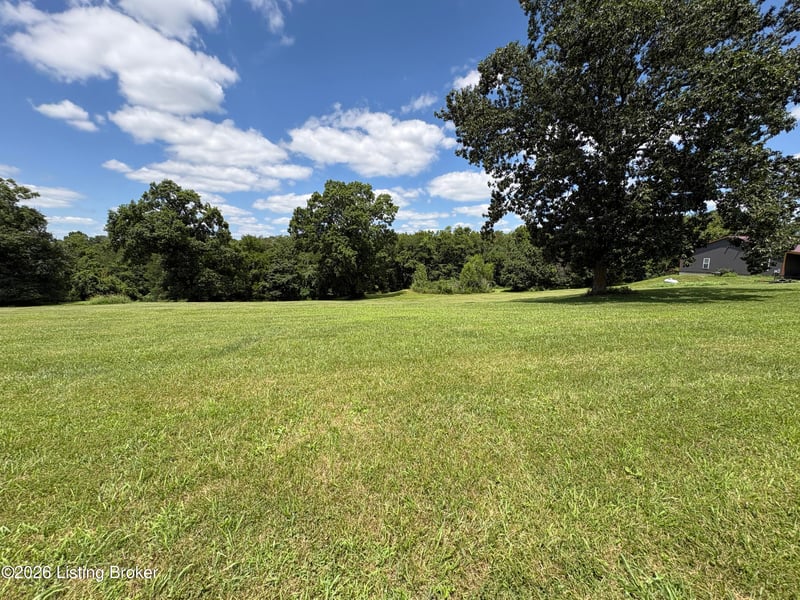 752 Camp Branch Trl, Taylorsville, KY 40071