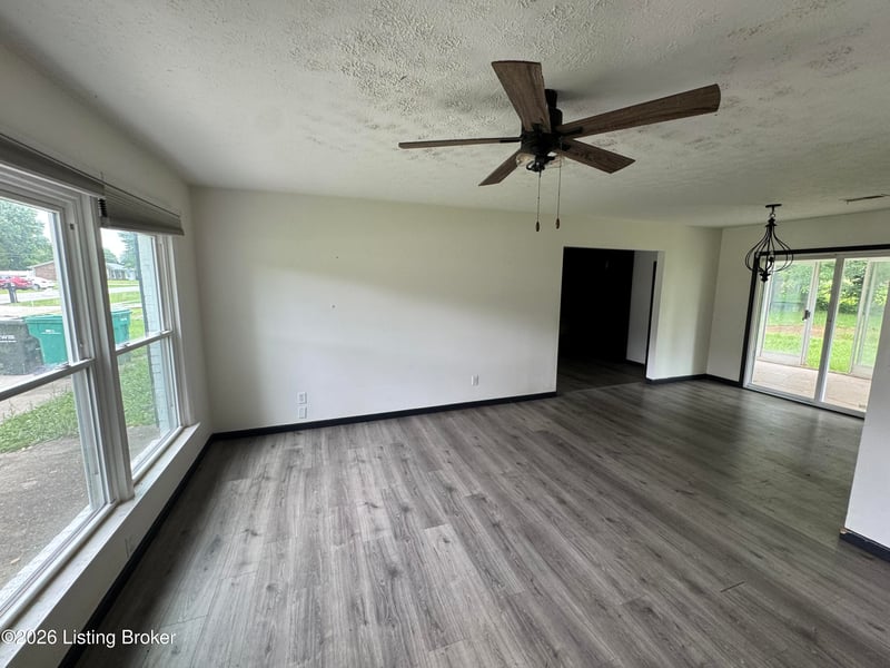752 Pearman Ave, Radcliff, KY 40160