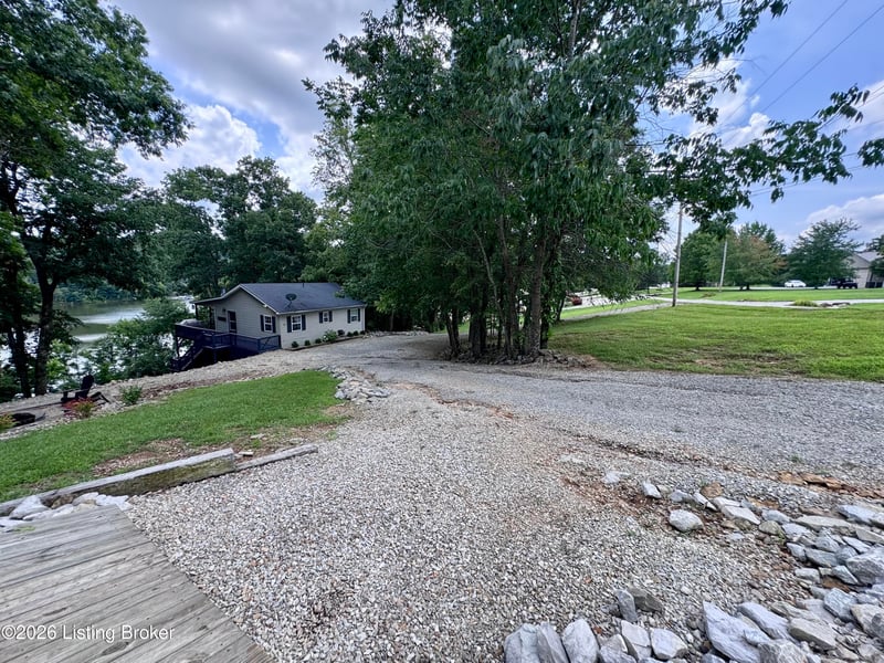 755 Meadow Lake Ln, Hardinsburg, KY 40143