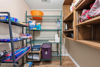 755 Sleepy Hollow Cir, Clarkson, KY 42726