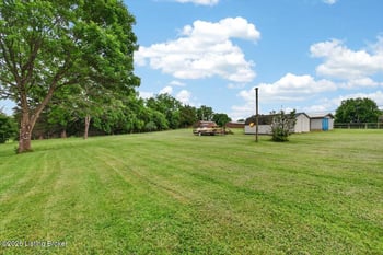 76 S Saint Gregory Church Rd, Coxs Creek, KY 40013