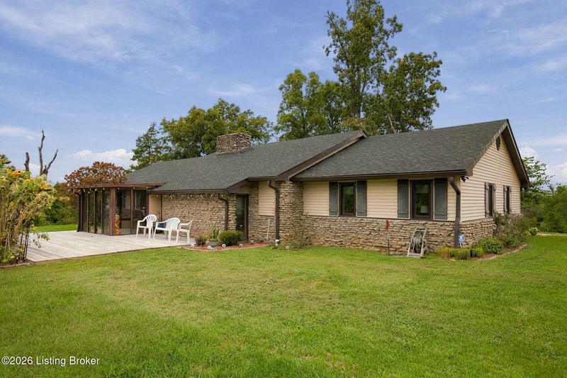 760 Avenstoke Rd, Waddy, KY 40076