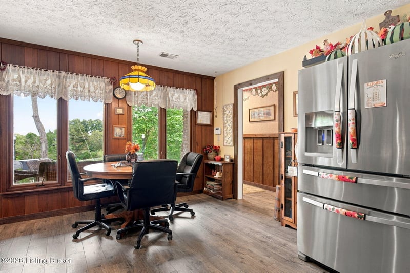 760 Avenstoke Rd, Waddy, KY 40076