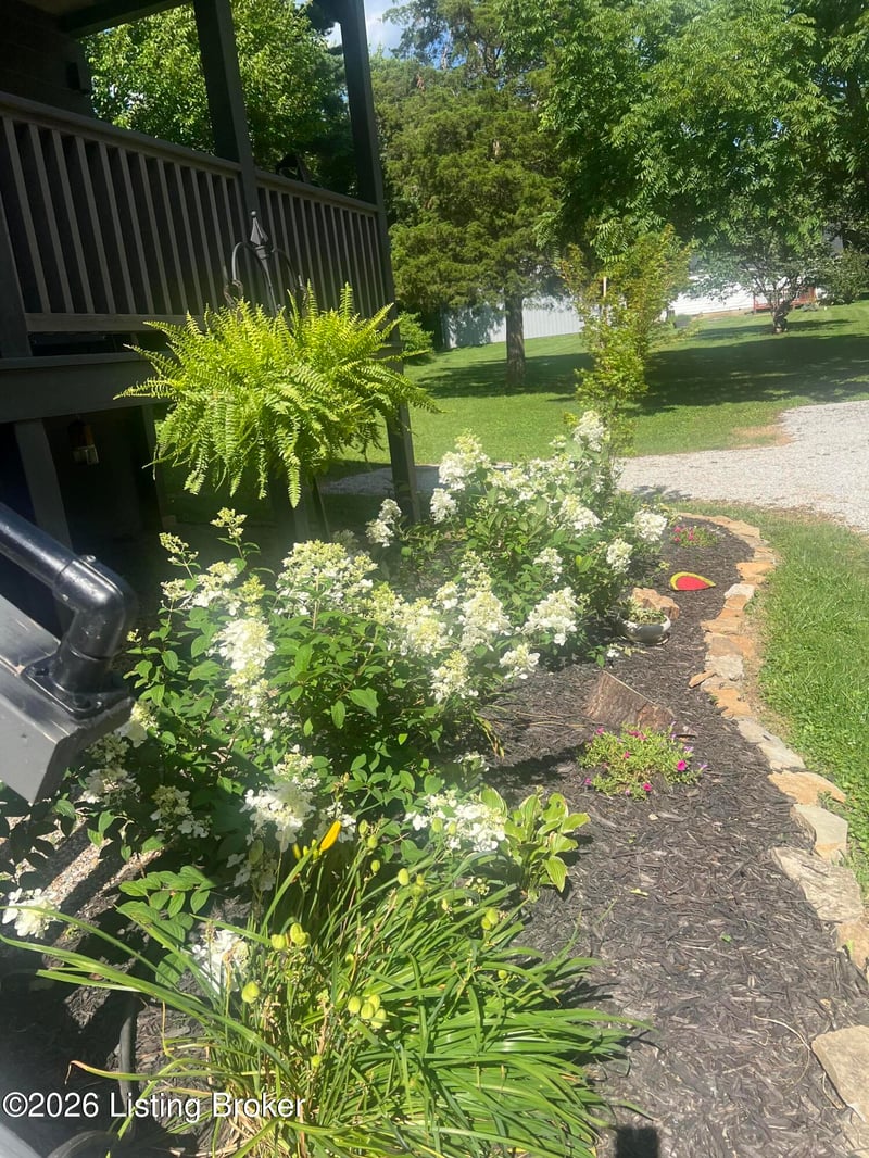 7604 Broad Run Rd, Louisville, KY 40291