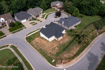 7605 Pauls View Pl, Louisville, KY 40228