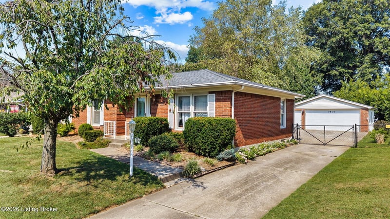 7607 Six Mile Ln, Louisville, KY 40220