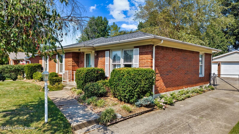 7607 Six Mile Ln, Louisville, KY 40220