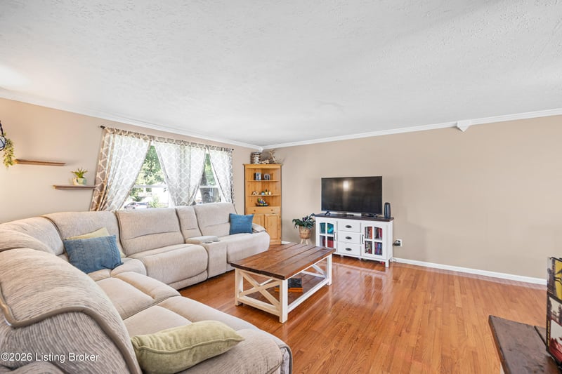 7609 Market Cart Way, Louisville, KY 40291