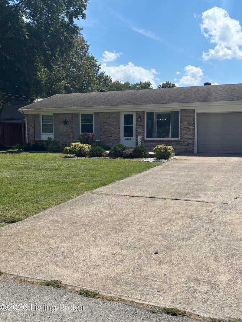 7610 Marie Anna Dr, Louisville, KY 40258