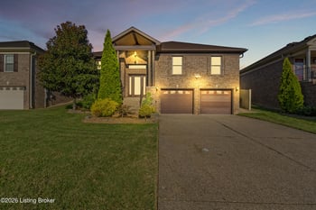 7610 Pavilion Park Rd, Louisville, KY 40214