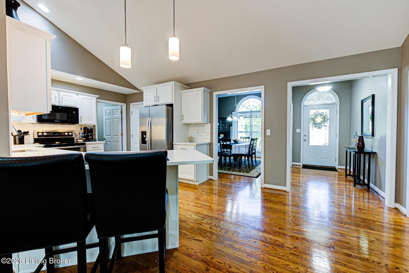 7611 Pavilion Park Rd, Louisville, KY 40214