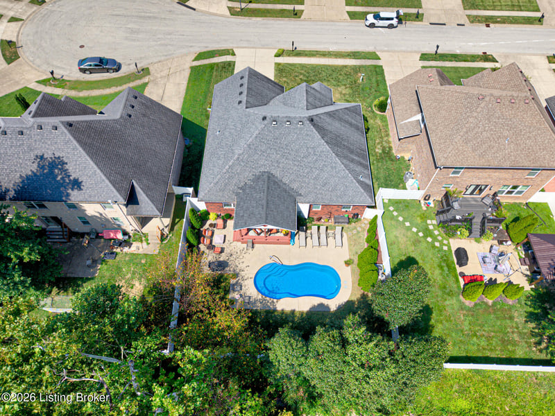 7611 Pavilion Park Rd, Louisville, KY 40214