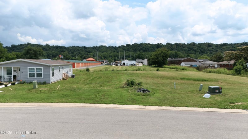 7611 Virginia Rd, Louisville, KY 40258