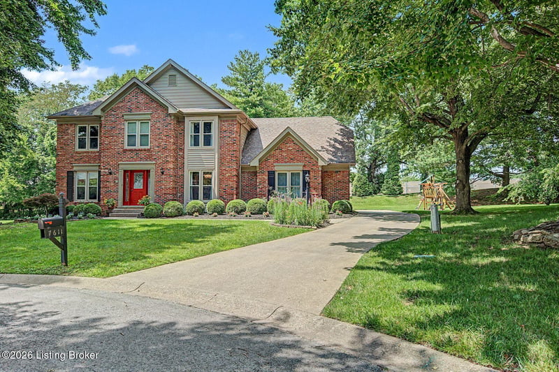 7611 Wolfspring Ct, Louisville, KY 40241