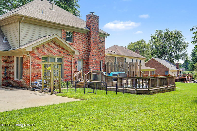 7611 Wolfspring Ct, Louisville, KY 40241