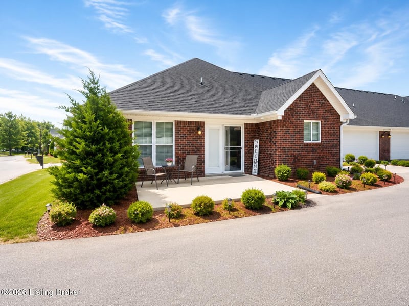 7618 Eagle Landing Way, Louisville, KY 40214