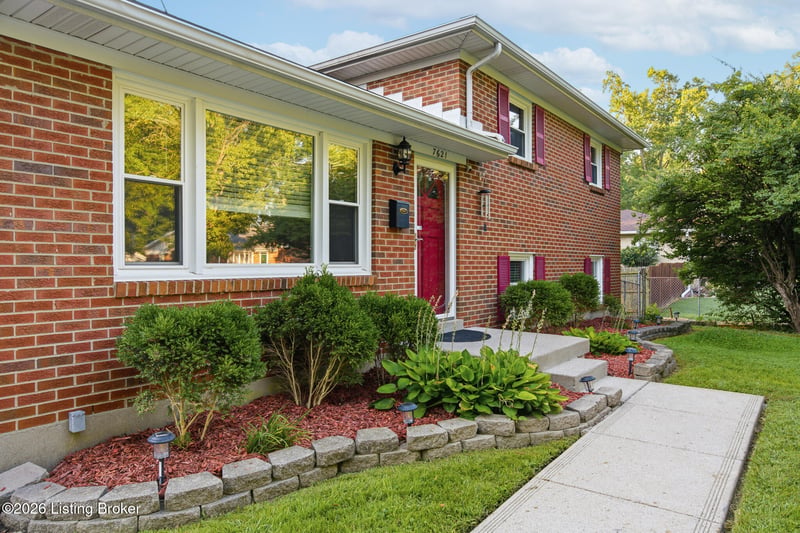 7621 Greenfield Ave, Louisville, KY 40214