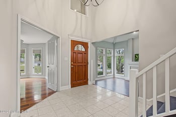 7642 Deer Meadow Dr, Louisville, KY 40241