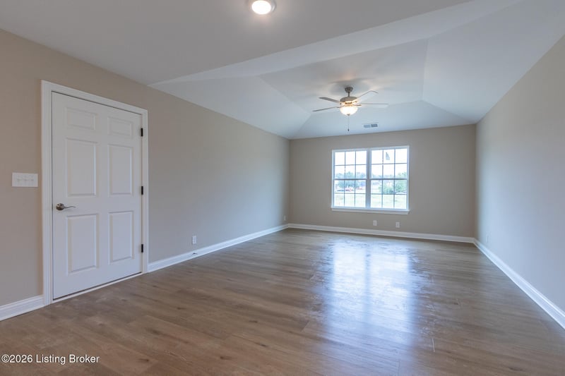 77 Turnpike Ave, Taylorsville, KY 40071