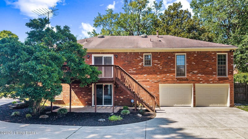 7705 Tempsclair Rd, Louisville, KY 40220