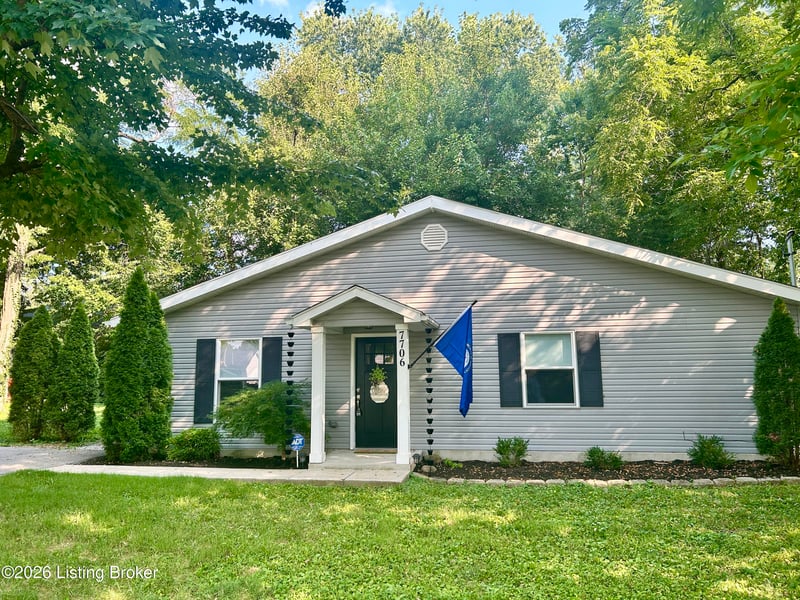 7706 Warwick Ave, Louisville, KY 40222