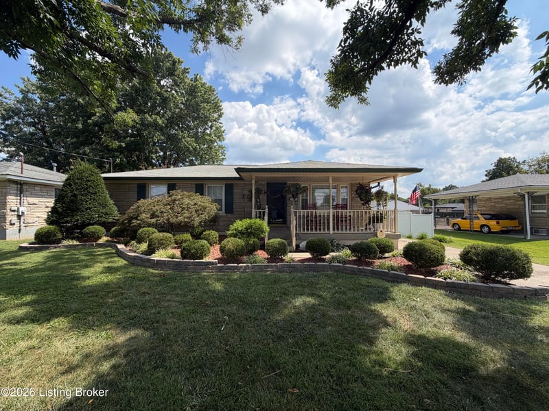 7707 Columbine Dr, Louisville, KY 40258