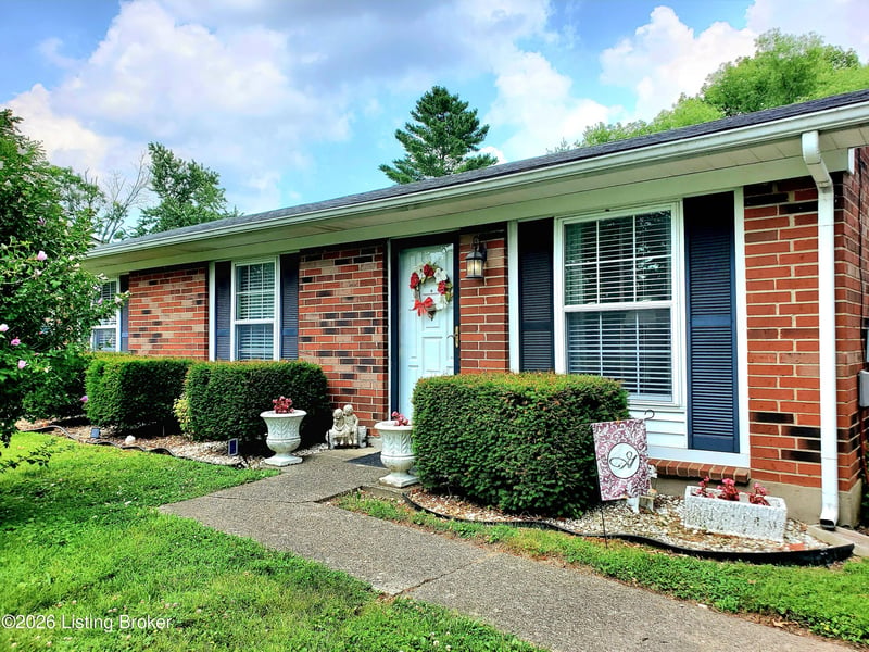 7709 Rochelle Rd, Louisville, KY 40228