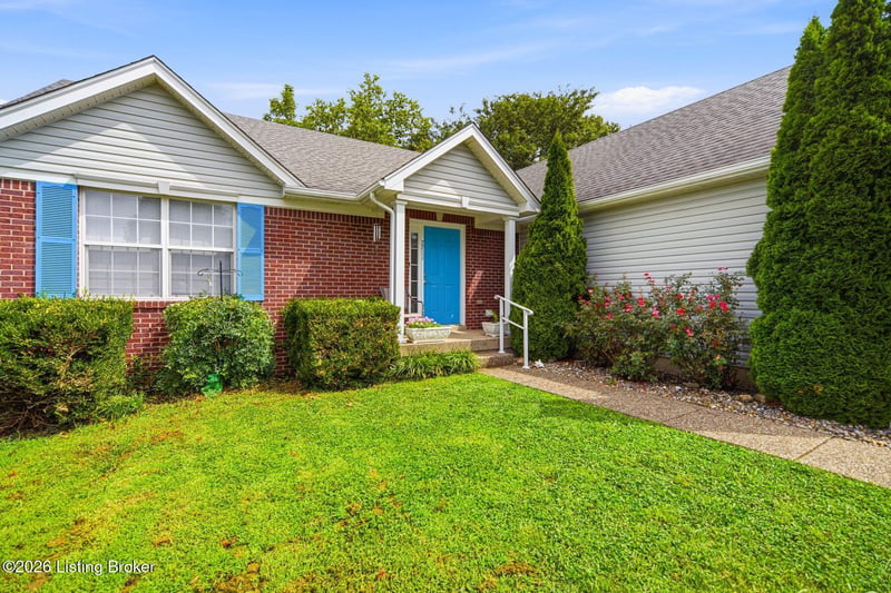 7711 Bridlewood Pl, Louisville, KY 40228