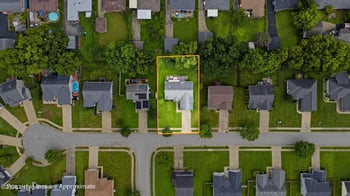 7711 Bridlewood Pl, Louisville, KY 40228