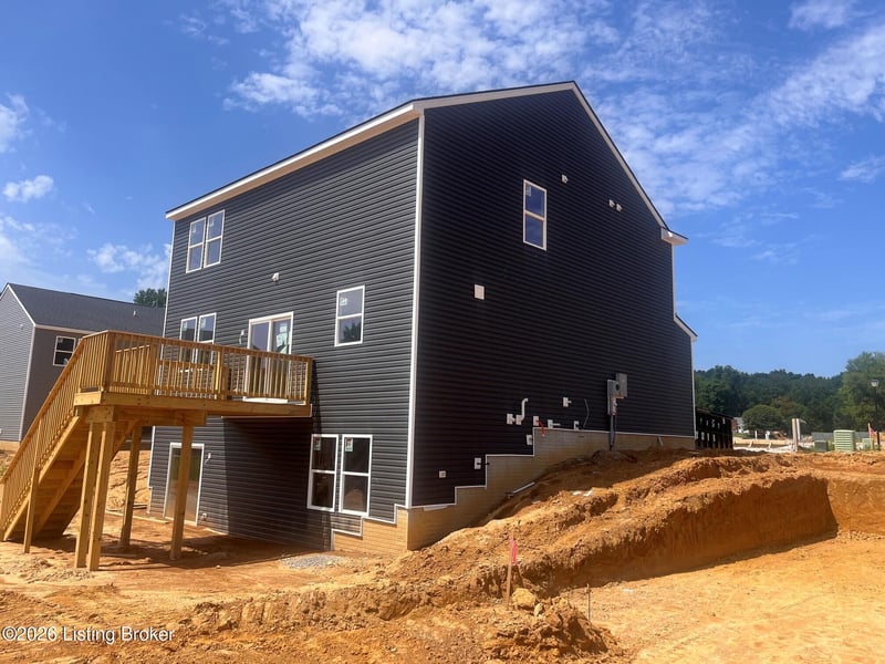 7725 Hollis Vw Ct, Louisville, KY 40214
