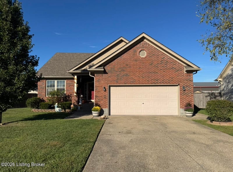 775 Oak Grove Blvd, Shepherdsville, KY 40165