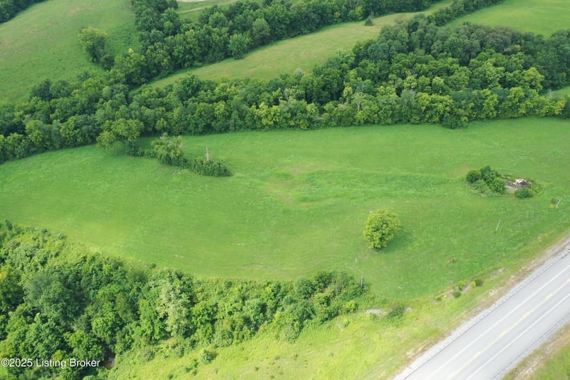 7755 Perryville Rd, Springfield, KY 40069