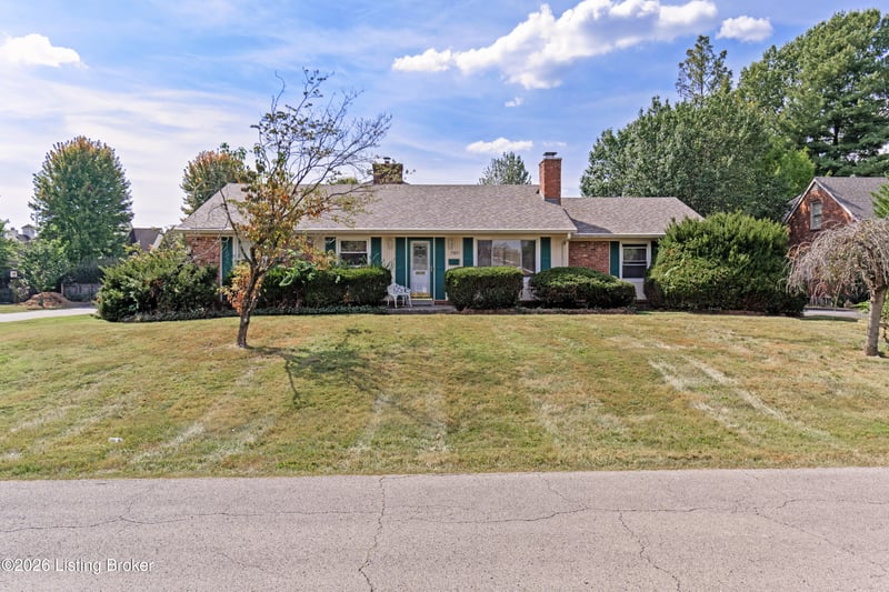 7801 Fairmeadows Ln, Louisville, KY 40222