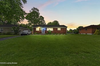 7802 Bluebonnet Rd, Louisville, KY 40258