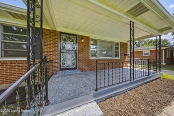 7803 Cedar Brook Dr, Louisville, KY 40219
