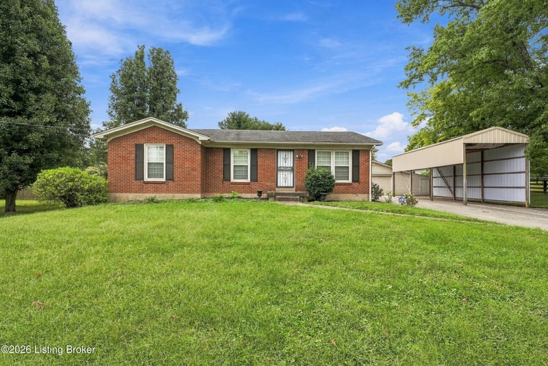 7804 E Manslick Rd, Louisville, KY 40228
