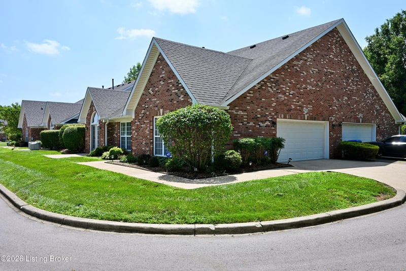 7804 Fern Gardens Way, Louisville, KY 40291
