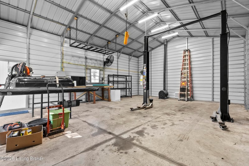 7804 Vaughn Mill Rd, Louisville, KY 40228