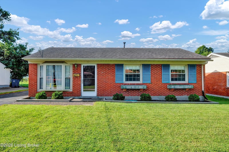 7808 Fair Ln, Louisville, KY 40291