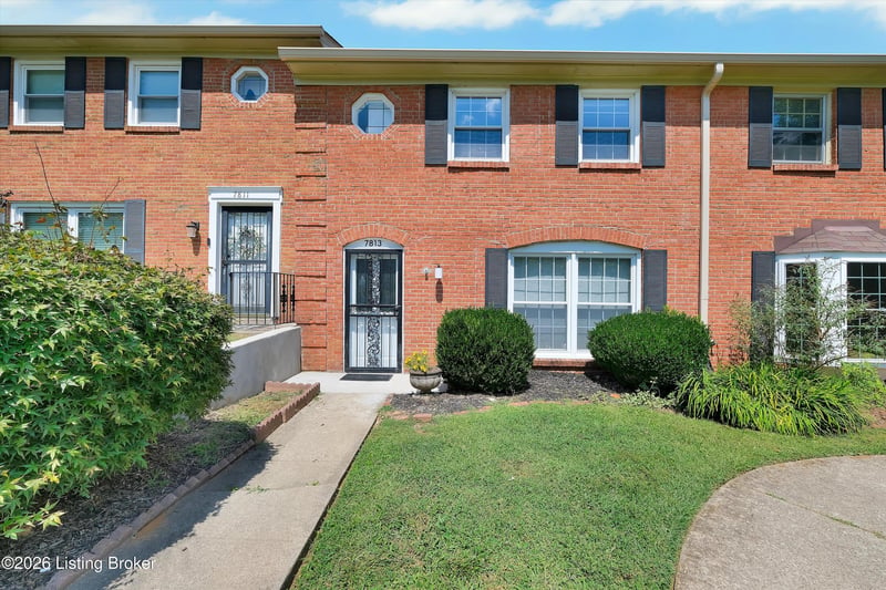 7813 Montero Dr, Prospect, KY 40059