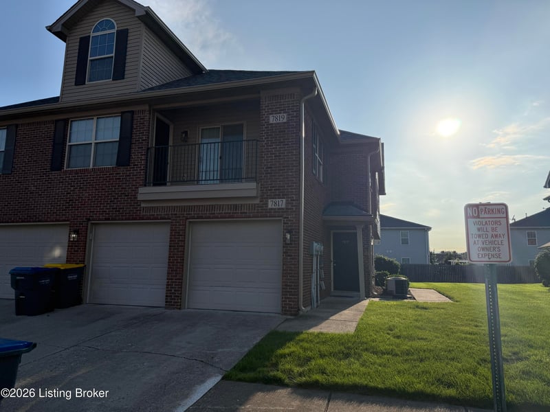 7817 Pleasure Walk Cir, Louisville, KY 40258